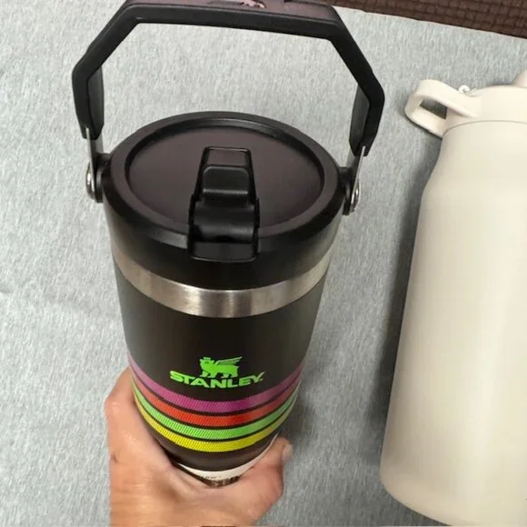 Stanley Flip Straw 30oz and Simple Modern Mesa 34oz - BUNDLE - Picture 4 of 10